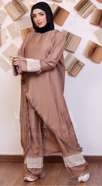 Linen Suit with Delicate Guipure – Effortless Elegance - Image 5