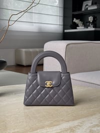 شانيل - صورة 1
