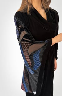 Patterned Sleeve Dress - Image 7