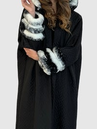 Chic Farwa  - Image 5