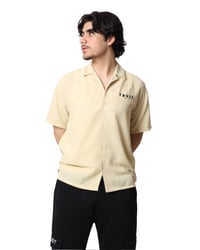 Yellow shirt - صورة 1