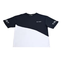 Grey and white T-shirt - صورة 1