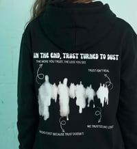 Deep Trust Hoodie (Black) - صورة 3