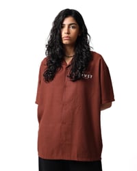 Brown shirt - صورة 1