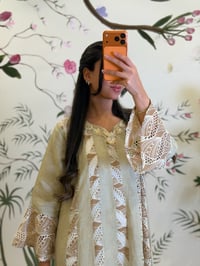 ثوب ورد  - صورة 3