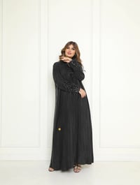 عباية تطريز يدوي  ريش  - صورة 2