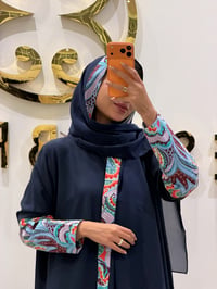 عباية كريب كحلي عملية - صورة 2