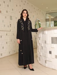 عباية كاميليا بلوم أسود - صورة 3