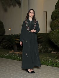 عباية كاميليا زيتي  - صورة 1
