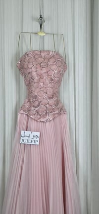 فستان سهرة كلفه مع اورجينزاء  - صورة 2
