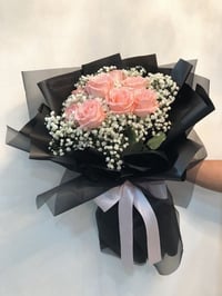 باقة ورود وردية فاخرة-766 - صورة 1