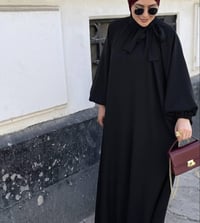 Copy of عباية بتصميم راقٍ - صورة 2