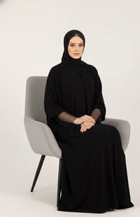 عبايه بكم شبك شيك وأنيق - صورة 1