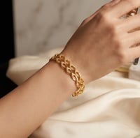 أسوارة ذهب - لاسيا  - صورة 2