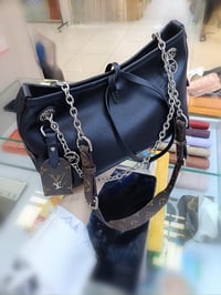 شنطة نسائية ماركة لويس فيتون  - Image 3