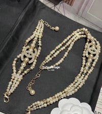 مجموعة اكسسوارت من شانيل (سوارة وقلادة - Image 3
