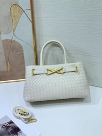 شنطة نسائية ماركة بوتيغا - صورة 6