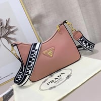 شنطة نسائية ماركة برادا - Image 3