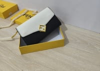 شنطة نسائية ماركة فندي  - Image 5