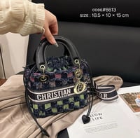 شنطة نسائية ماركة كريستيان باريس - Image 7