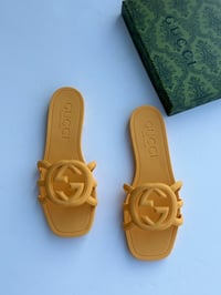 سليبر نسائي ماركة قوتشي  - Image 3