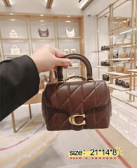 شنطة نسائية ماركة كوتش - صورة 2