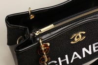 شنطة نسائية ماركة شانيل  - Image 4