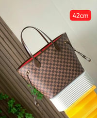 شنطة نسائية ماركة لويس فيتون - Image 3