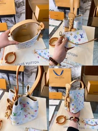 شنطة نسائية ماركة لويس فيتون  - Image 11
