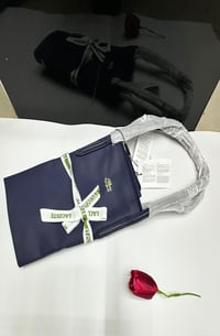 شنطة ماركة لاكوست - Image 6
