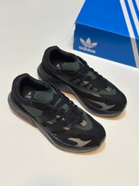 حذاء رجالي ماركة اديداس  - Image 2