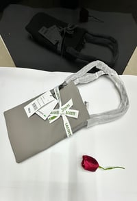 شنطة ماركة لاكوست - Image 7