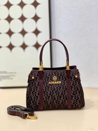شنطة نسائية ماركة اقنر -a03 - صورة 5