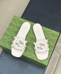 سليبر نسائي ماركة قوتشي - Image 2