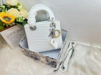 شنطة نسائية ماركة ديور  - صورة 4