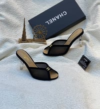 حذاء نسائي ماركة شانيل  - Image 8