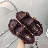 حذاء نسائي ماركة شانيل  - Image 3