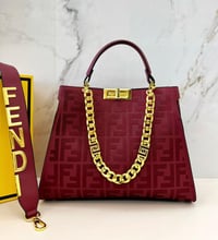 شنطة نسائية ماركة فندي  - صورة 10