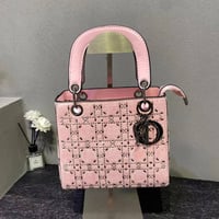 شنطة نسائية ماركة ديور - Image 9