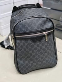 شنطة ظهر ماركة قوتشي - Image 2