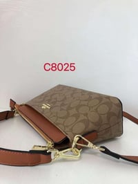شنطة نسائية ماركة كوتش-c40 - صورة 3