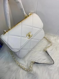 شنطة نسائية ماركة شانيل  - صورة 2