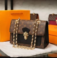 شنطة نسائية ماركة لويس فيتون - Image 3