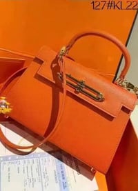 شنطة نسائية ماركة هيرمز - صورة 5