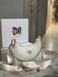 شنطة نسائية ماركة برادا - Image 1