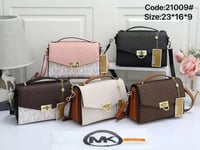 شنطة نسائية ماركة مايكل كورس -m04 - صورة 3
