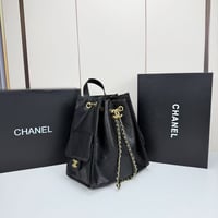 شنطة نسائية ماركة شانيل  - صورة 8