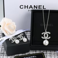  مجموعة اكسسوارات من شانيل  - Image 4