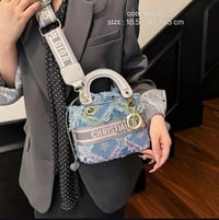 شنطة نسائية ماركة كريستيان باريس - Image 5
