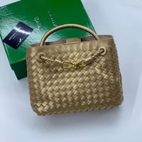 شنطة ماركة بوتيغا - صورة 3